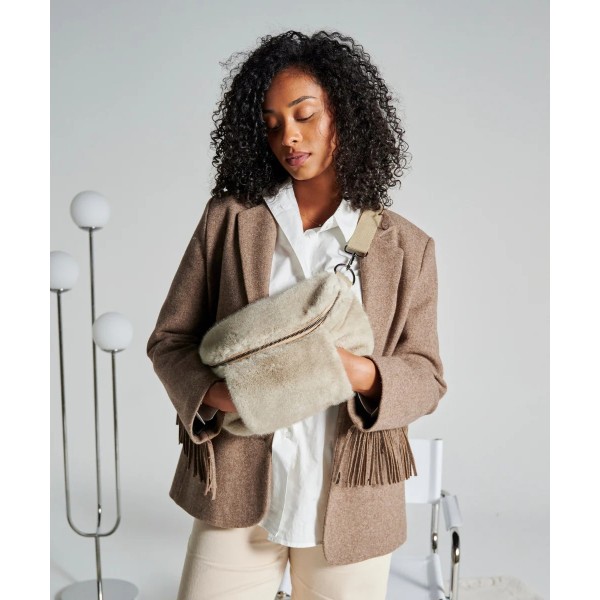 Sac banane fausse fourrure ivoire